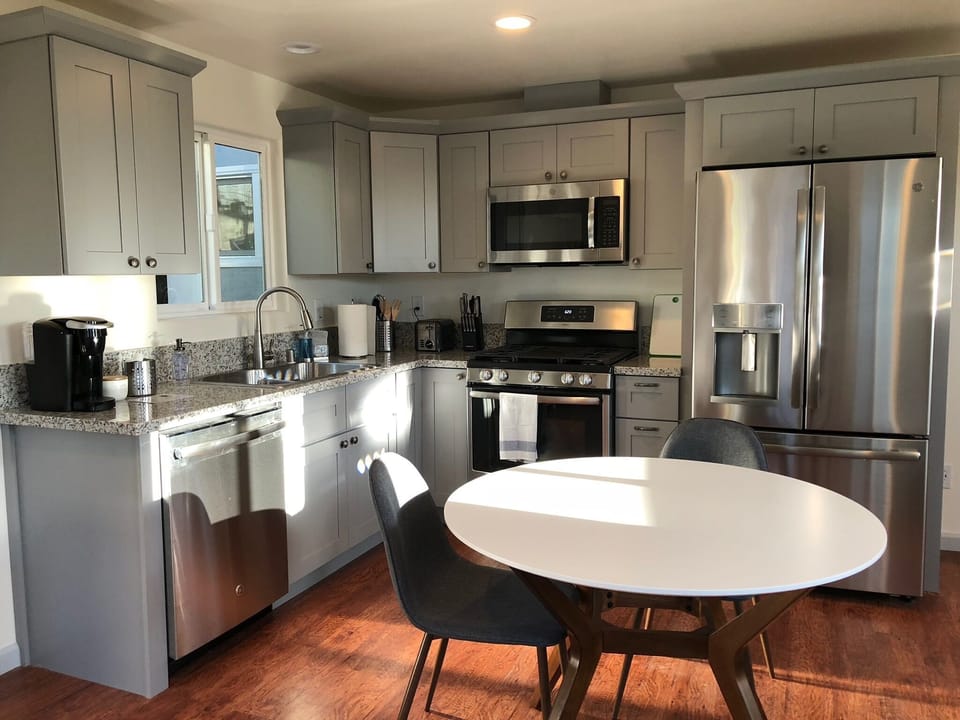 Brand new, state-of-the-art appliances