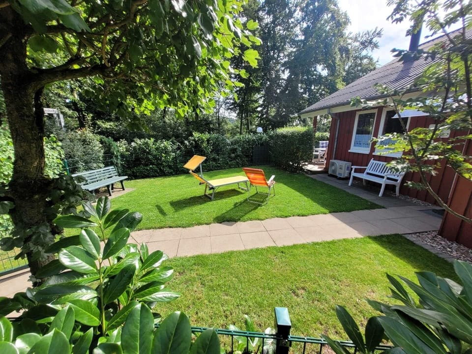 Holiday home Merle garden fenced