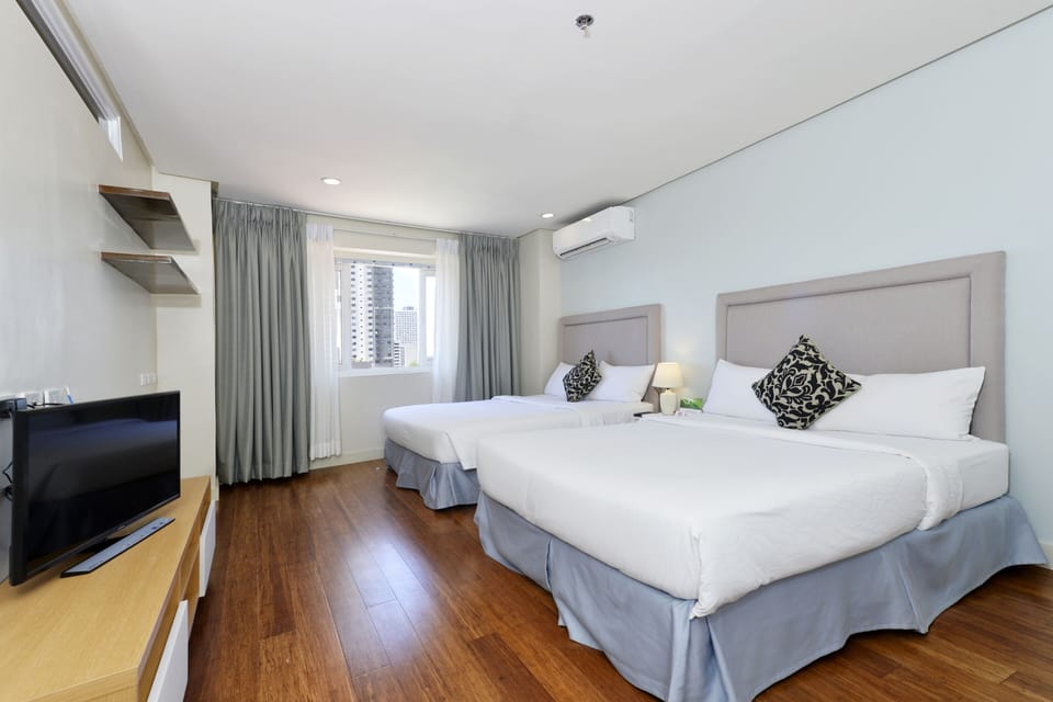1-BR Penthouse (2 BEDS) w/o Balcony