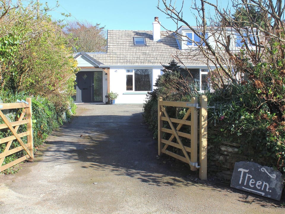 Main entrance to holiday home | Treen, Lansallos, near Looe