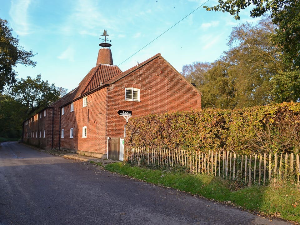 Peacefully located in a small village on The Broads | Woodbine Cottage, Ludham