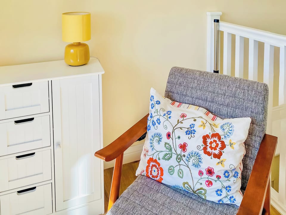 Upstairs snug with reading area | Wagtails, Langford Budville, near Wellington