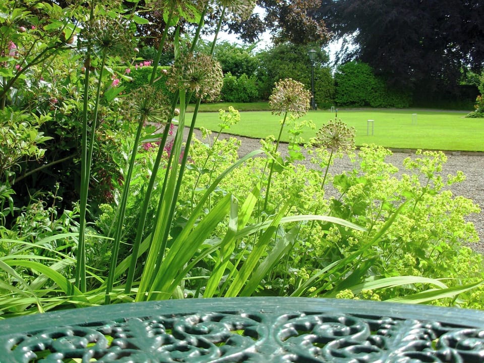 1&frac12; acres of walled gardens with croquet lawn | The Mews, Near Masham