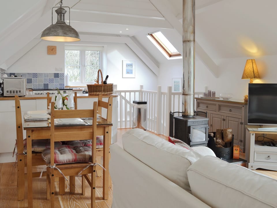 Well presented kitchen/ dining area | Willow Barn, Polmassick, near St Austell