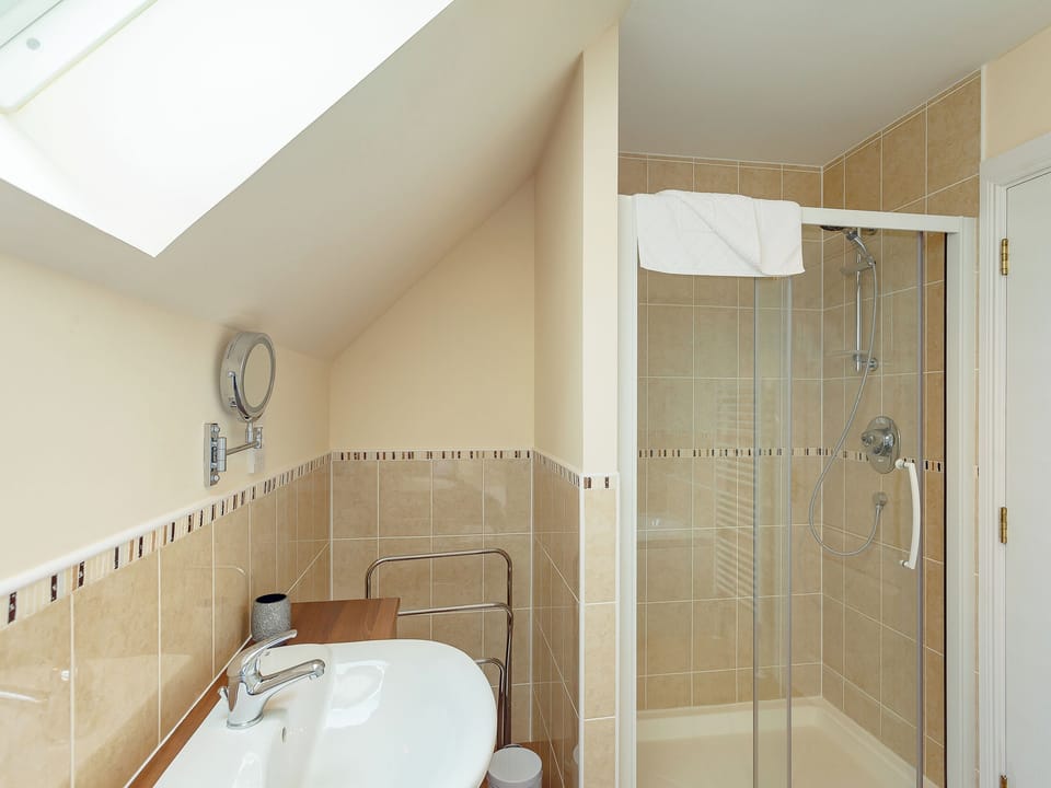 En-suite | The Lookout, Aviemore