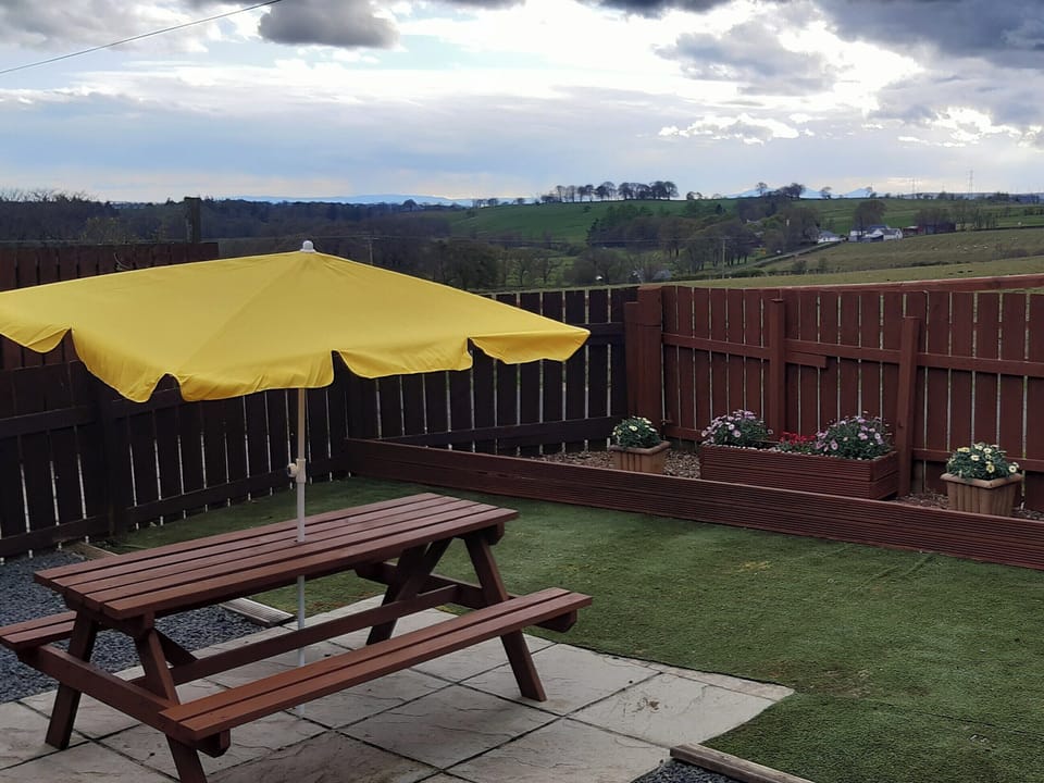 Garden | Old Stable Cottage, Uplawmoor, near Barrhead