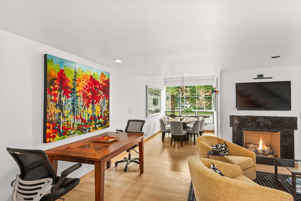 Have to work while you are visiting Aspen Snowmass?  This space and one in the lower level suite are available for you to set up your remote office.