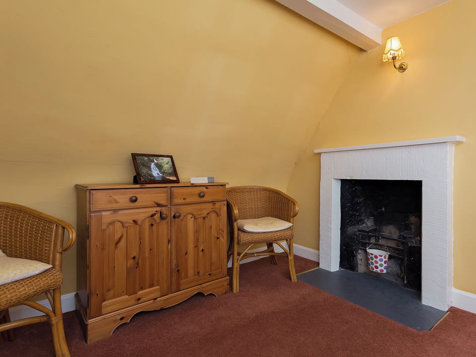 Double bedroom | Big Barns Cottage, Dunrobin, near Golspie