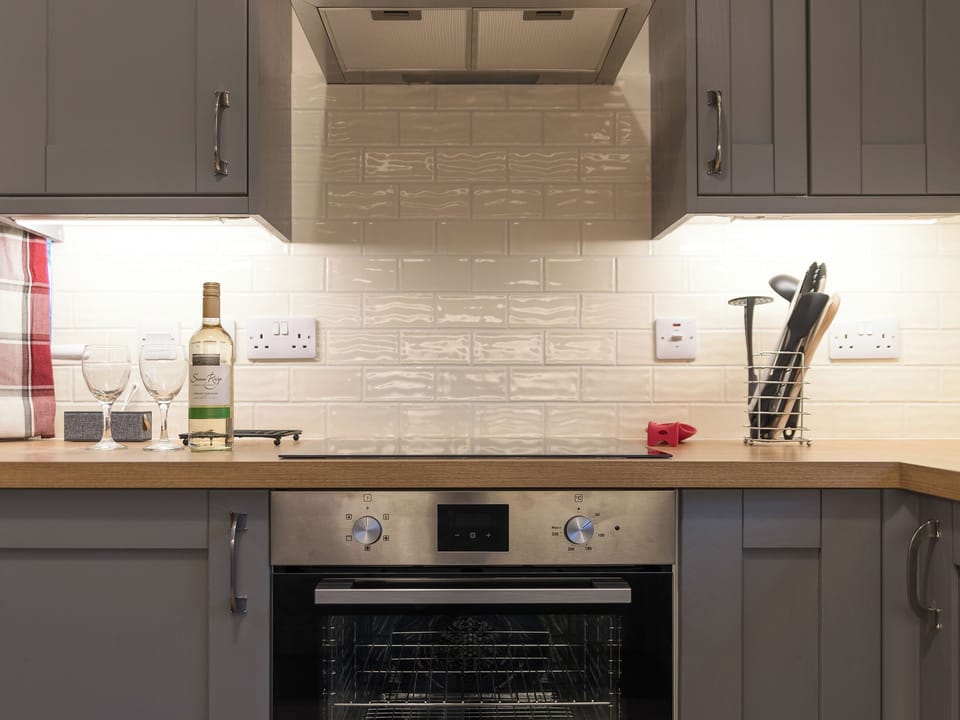 Open plan living space | Kingfisher Cottage - Riverside Barns, Wainfleet St. Mary, near Skegness