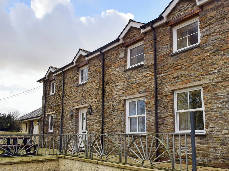 spacious converted barn | Penrhiw - Penrhiw Cottages, Llangeitho, near Tregaron