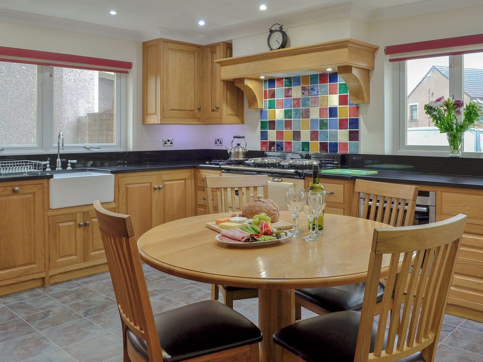 Well equipped kitchen | Hawthorn Cottage, Stranraer