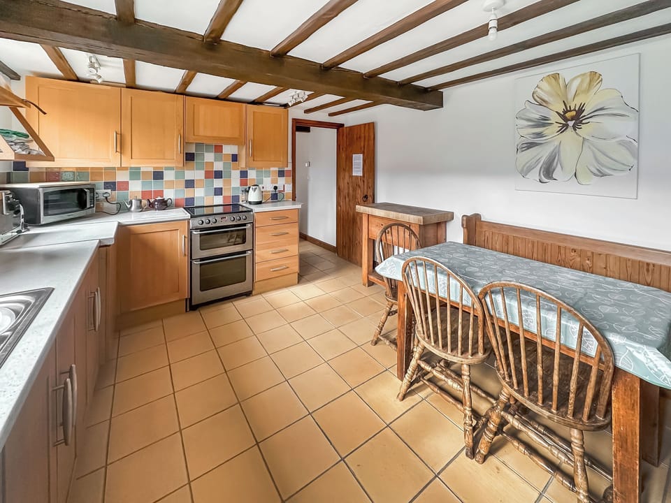 Kitchen/diner | Duvale Barn - Duvale Cottages, Bampton, near Tiverton