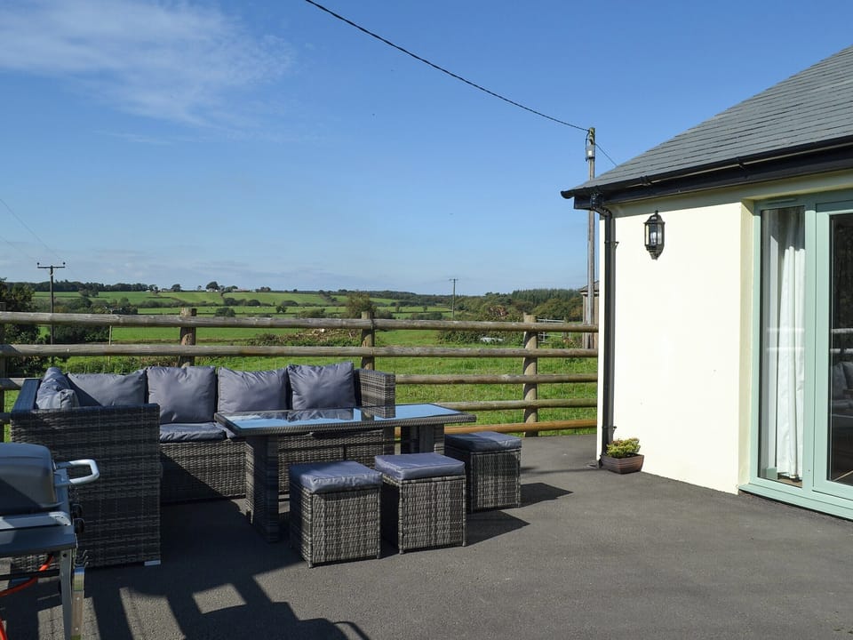 Sitting out area | East Croft Barn, Halwill, near Holsworthy
