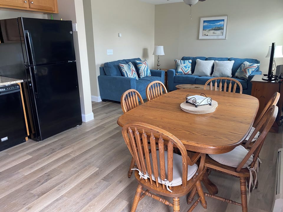 Dining / Living Area