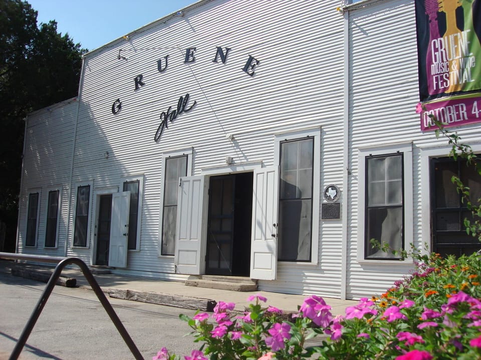 From our property to Gruene Hall - 12 minutes!