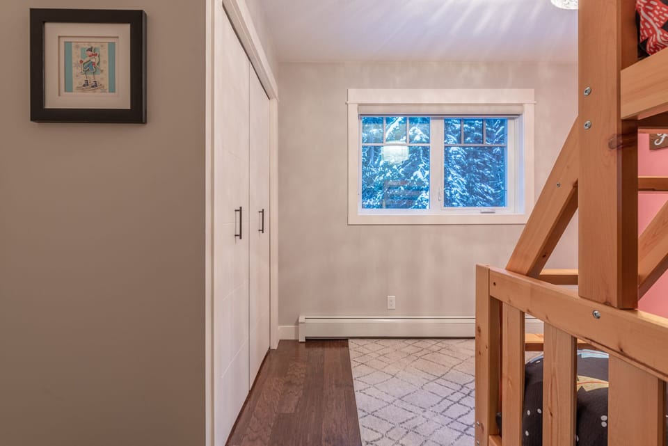 Bunk Room #2 - Large Closet 