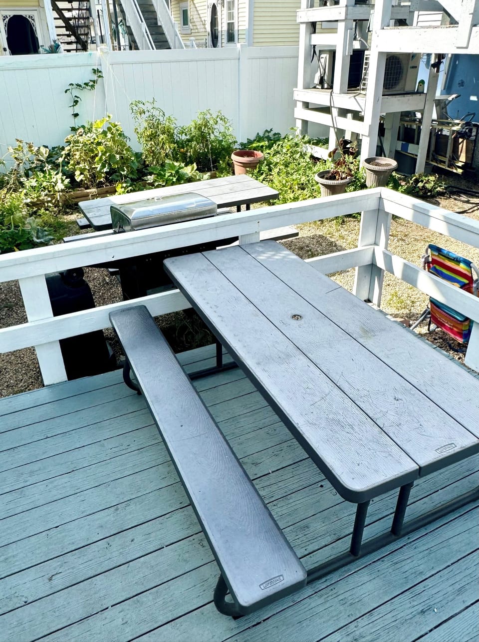 Patio Picnic Table and Grill !