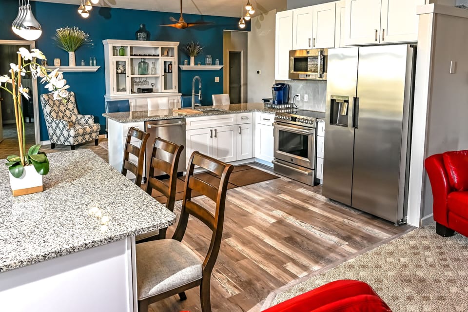 New remodel, kitchen, Extra bar height, seating Great for entertaining.