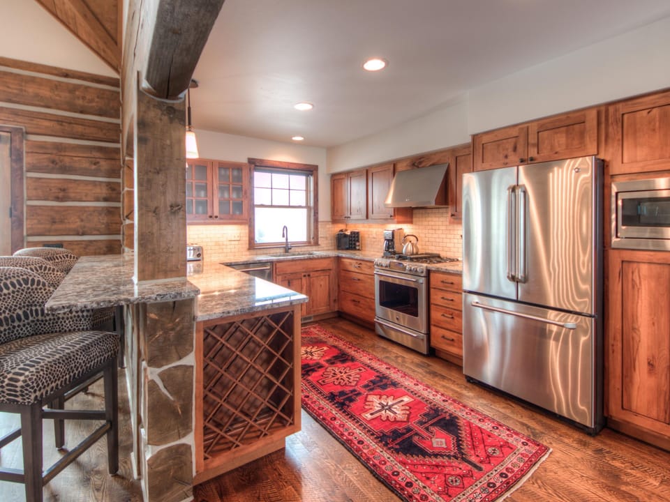 Powder Ridge Manitou 5, Kitchen, 1