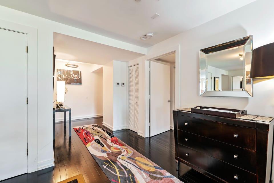 Entrance foyer.  You'll walk in and have an immediate view of the beach . . . 