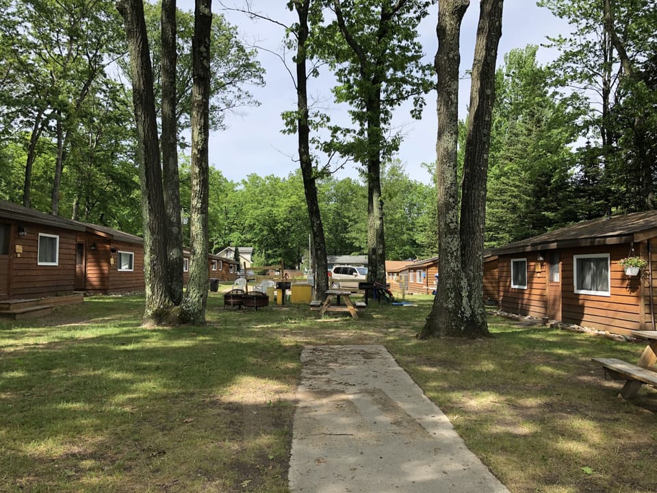 Lake Cabins Resort