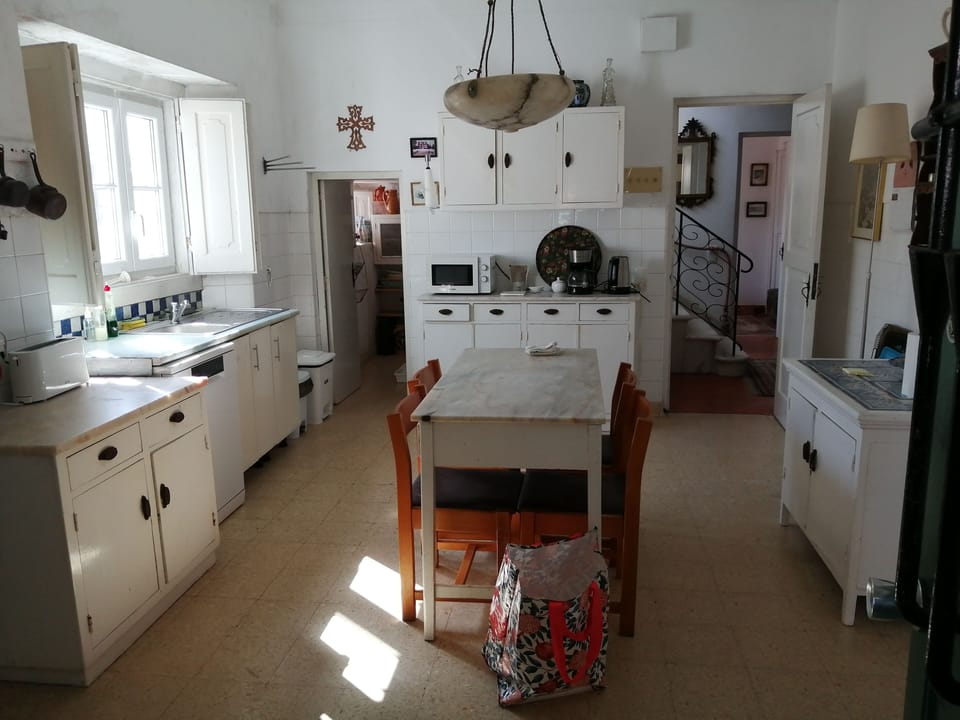 Eat-in kitchen alternate view