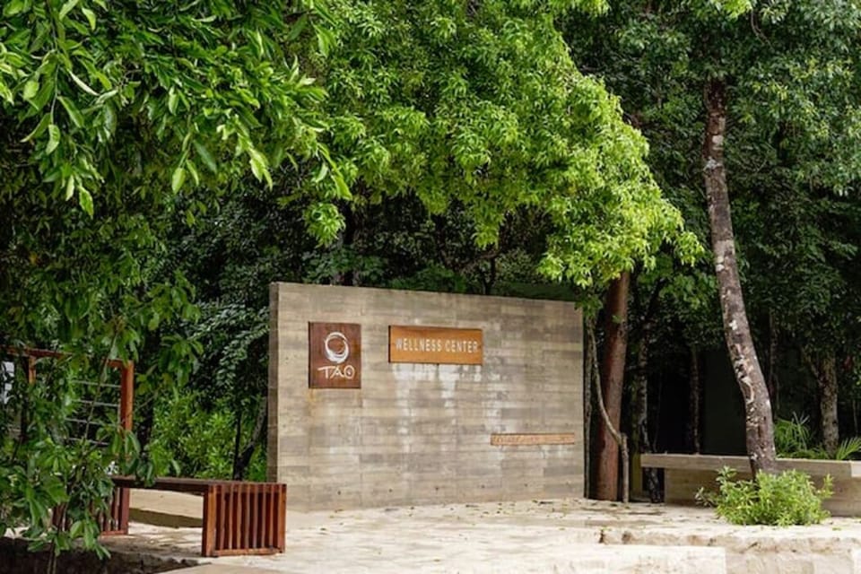 Wellness Center (5 min walk). Available for use for a reasonable price.
