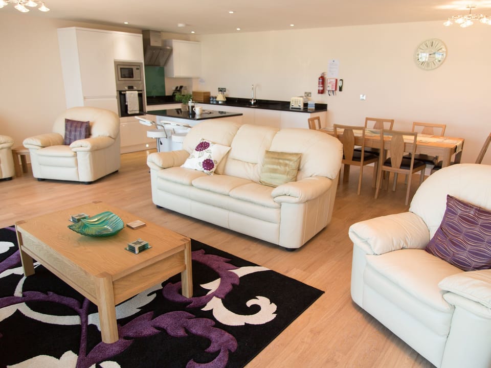Open plan living space | Apartment 11 Latitude 51 - Latitude 51, Westward Ho!