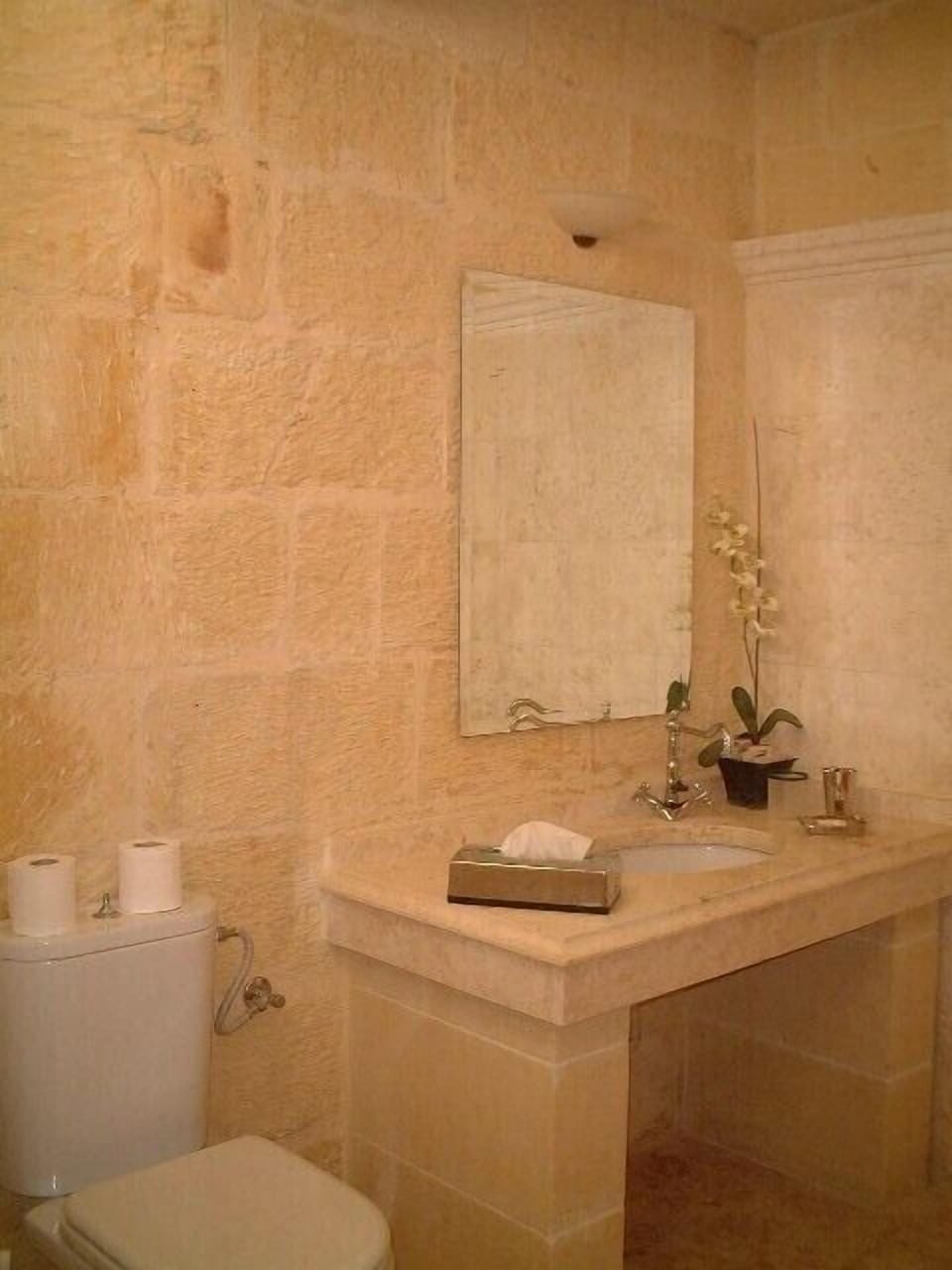 Marble ensuite