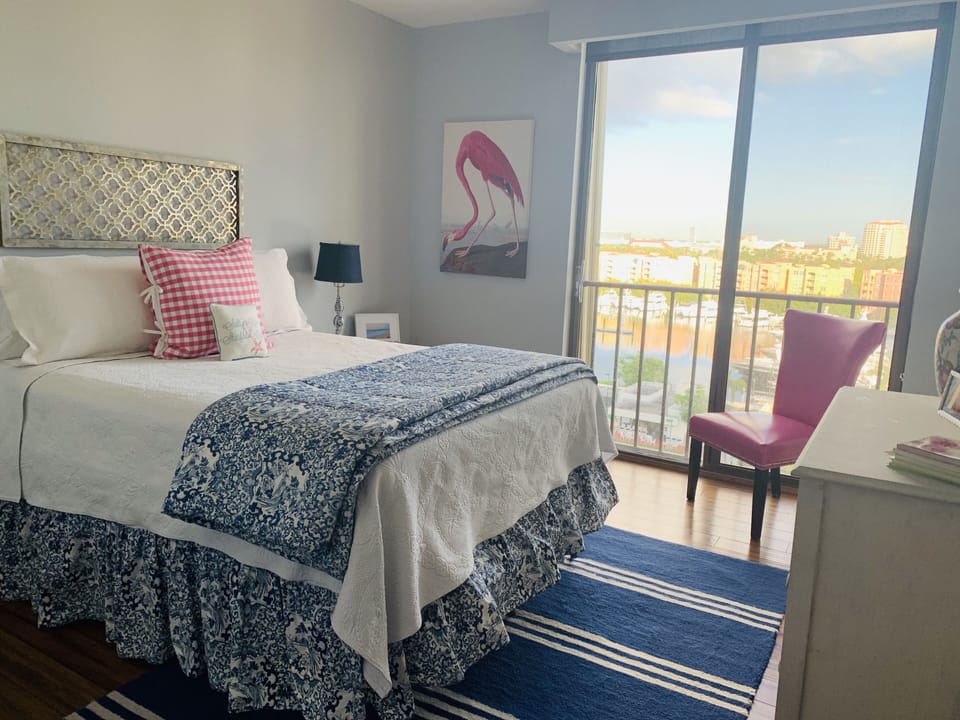 Fourth Bedroom “Flamingos”