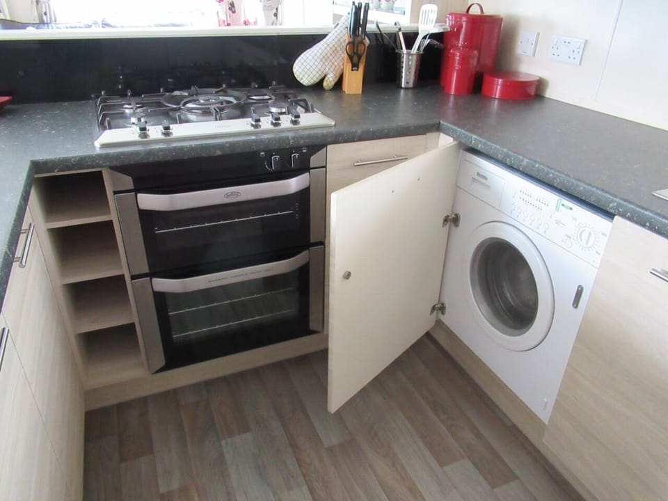 Washer dryer & gas cooker