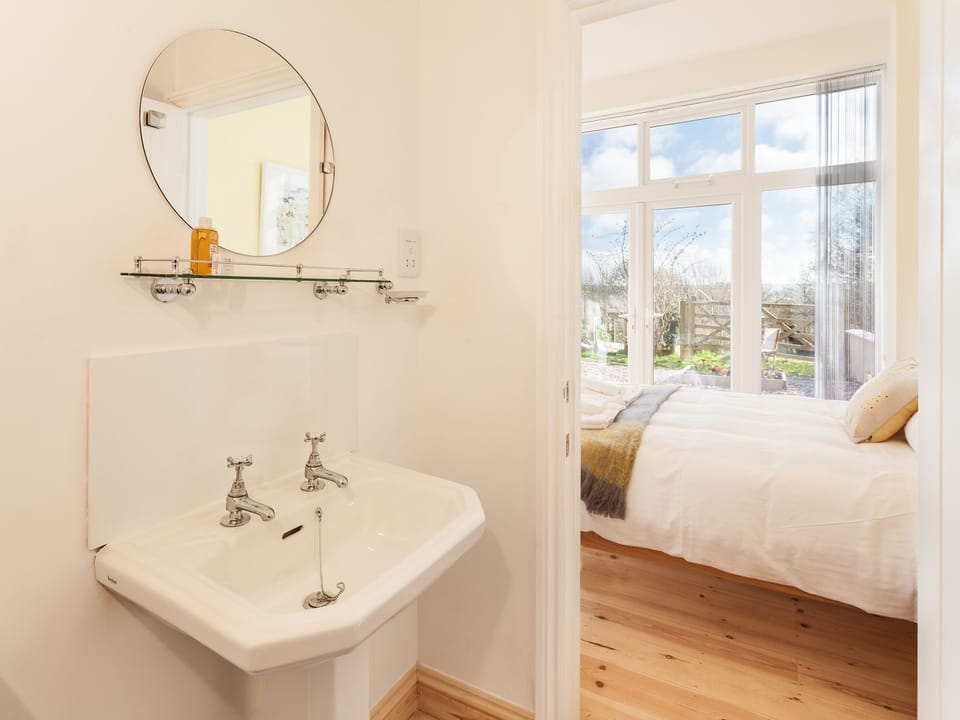 En-suite | The Red Barn, Braunton, near Barnstaple