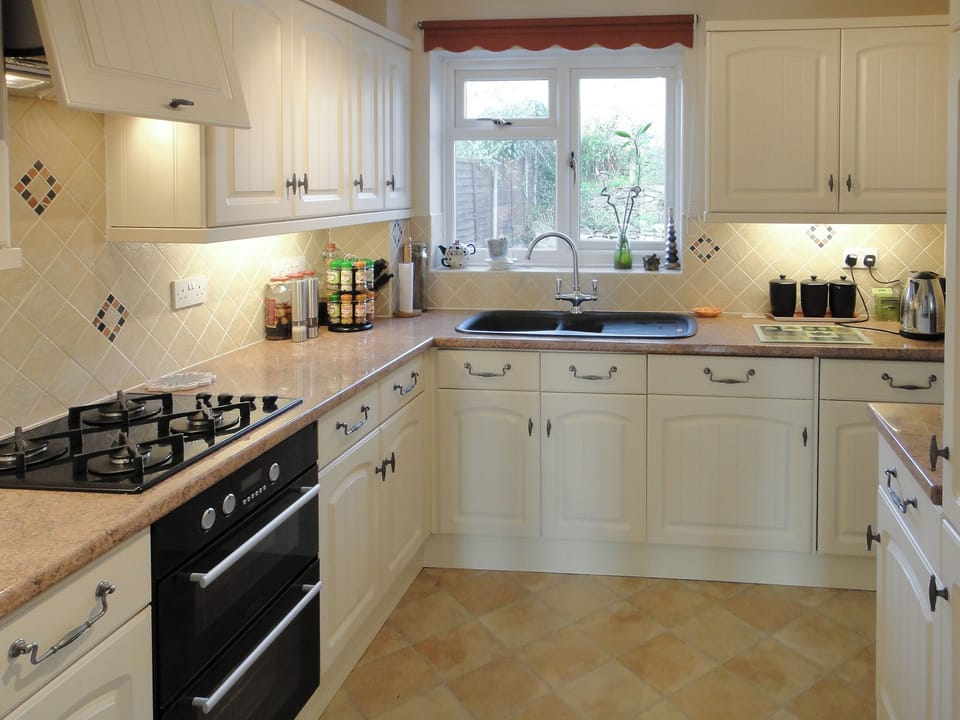 Kitchen | 24 Steed Close, Paignton