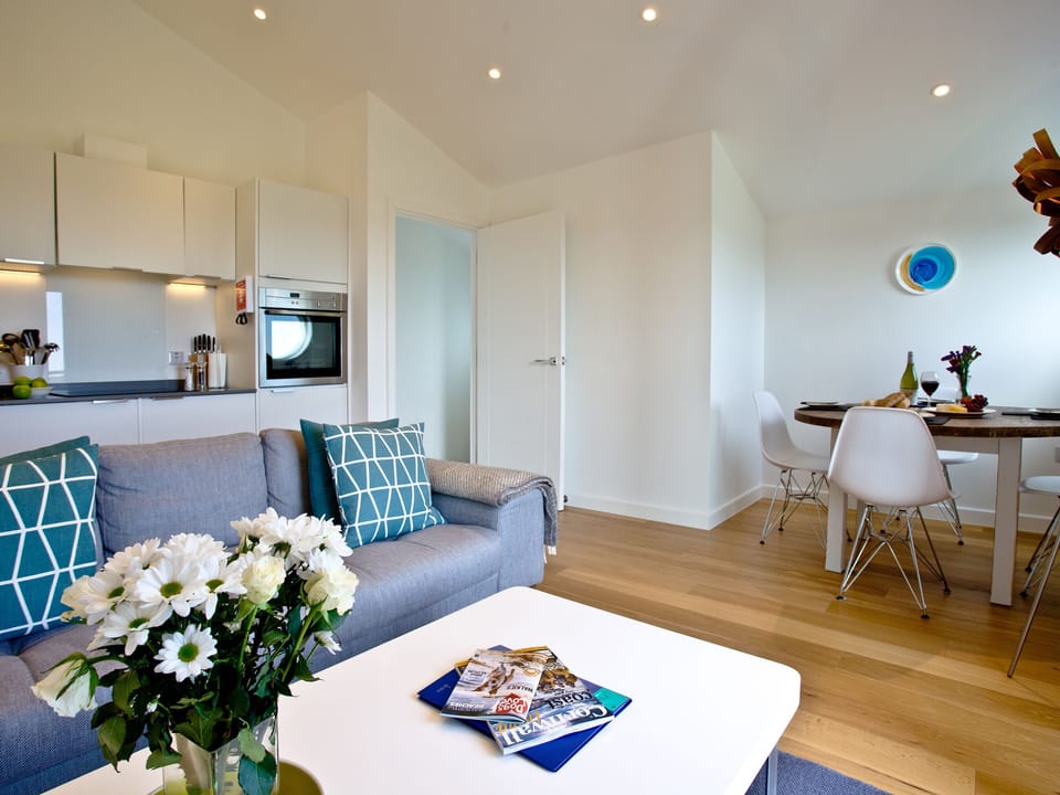 Open plan living space | Una Aurum 56 - St Ives Resort, Carbis Bay, near St Ives