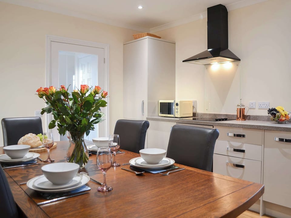 Dining and kitchen areas | West Kilbride, Near Lochboisdale