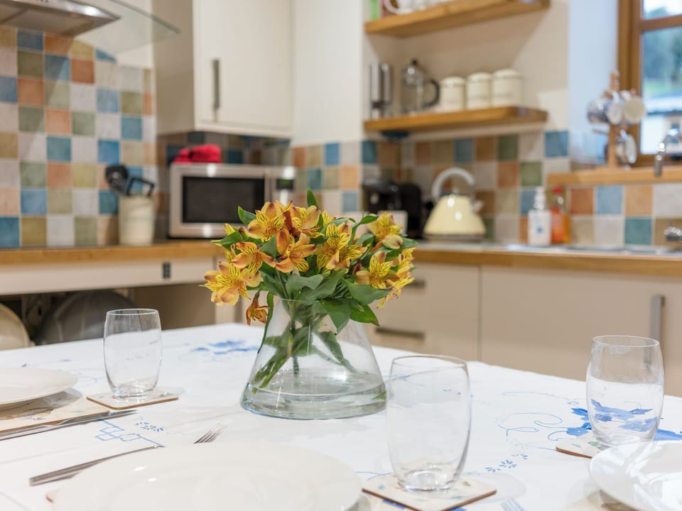 Kitchen and dining area | Ysgubor, Pwllglas, near Ruthin