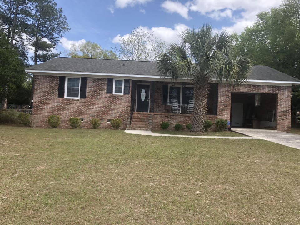 Exterior - large front yard