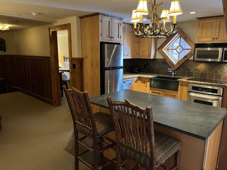 Full Kitchen
