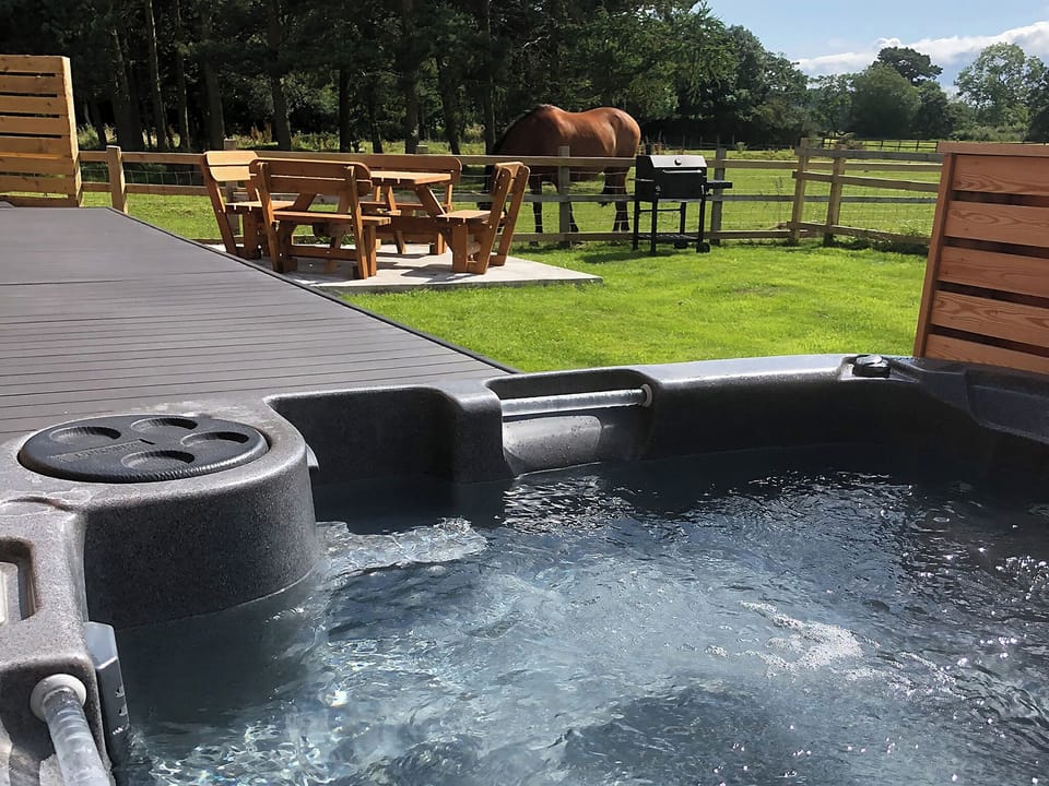 Private hot tub with fantastic views over the surrounding countryside | Brewers Cottage, Near Hexham