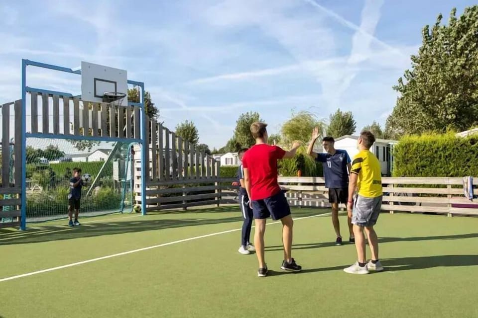 Sport court