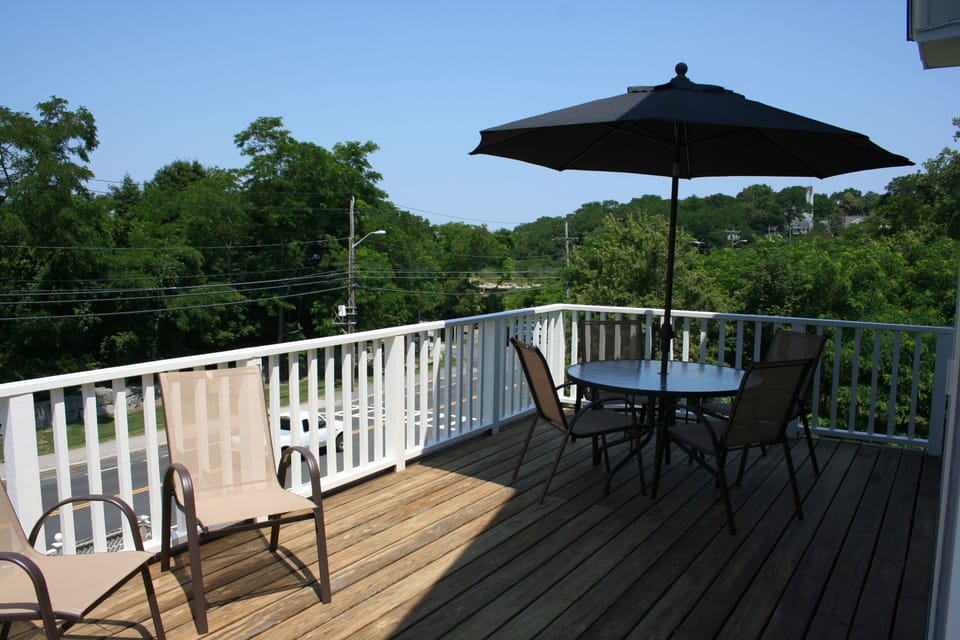 Spacious Deck 