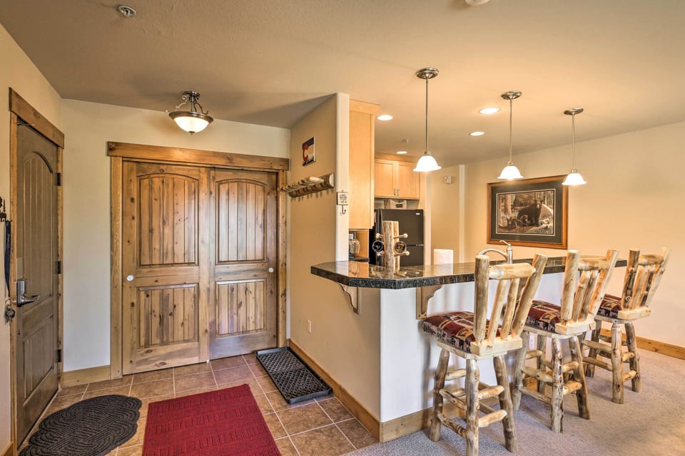 Entrance | Ski Gear Closet | Breakfast Bar