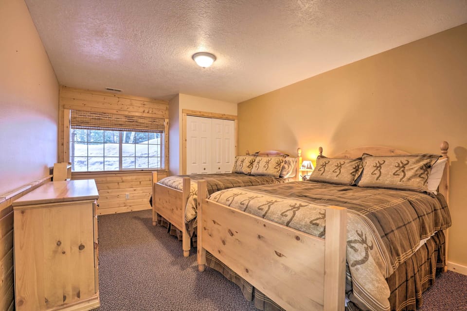 Bedroom 4 | 2 Full Beds