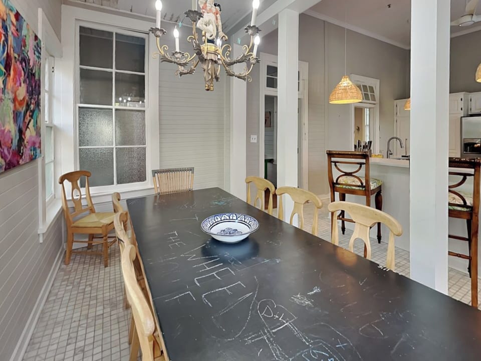 Dining Room & Kitchen