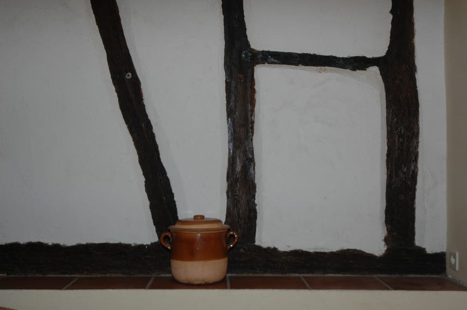 Family apartment 2/4 people downtown, quiet, Fiber wi-fi Apartment in Albi
