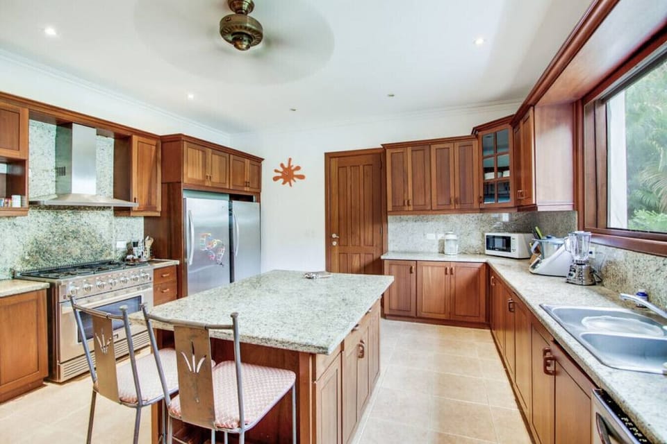Ingenio 9: fully equipped kitchen (cook included)