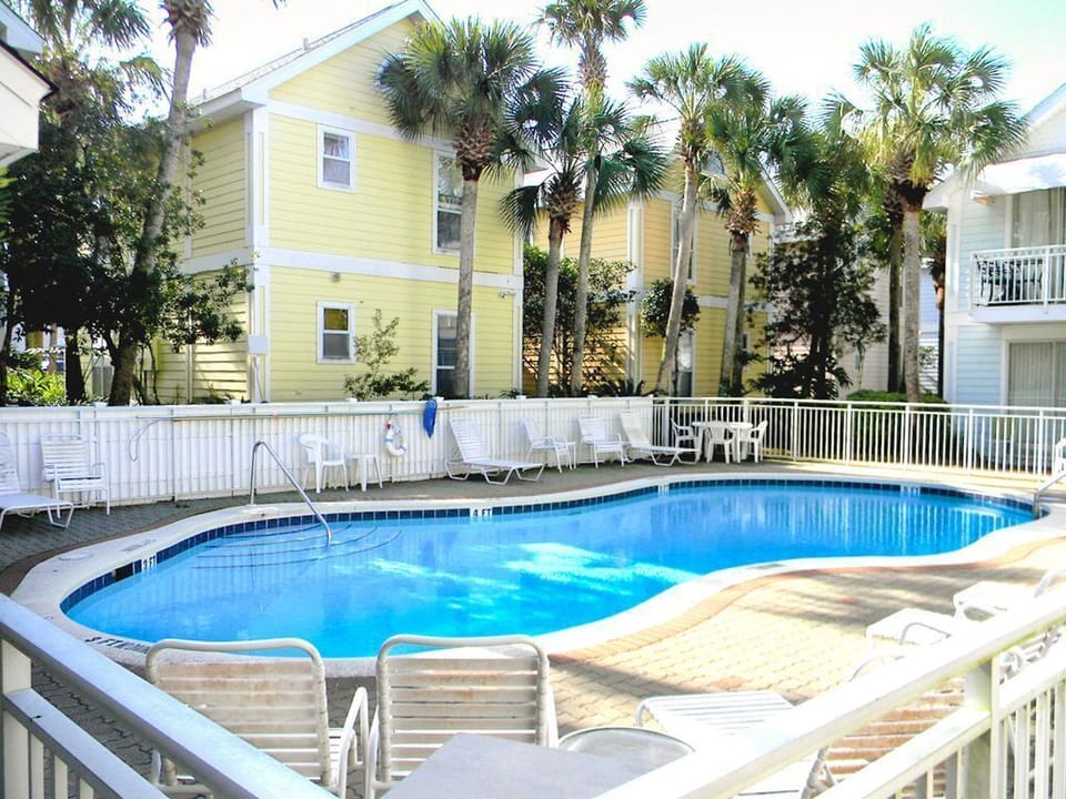 Nantucket Community Pool
