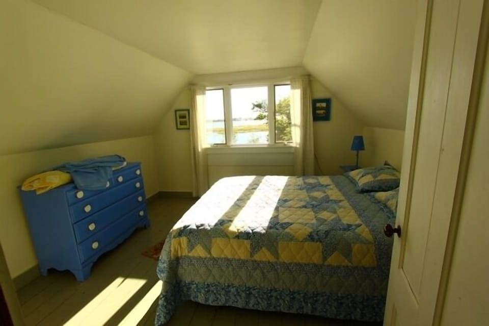 Bedroom with bay view