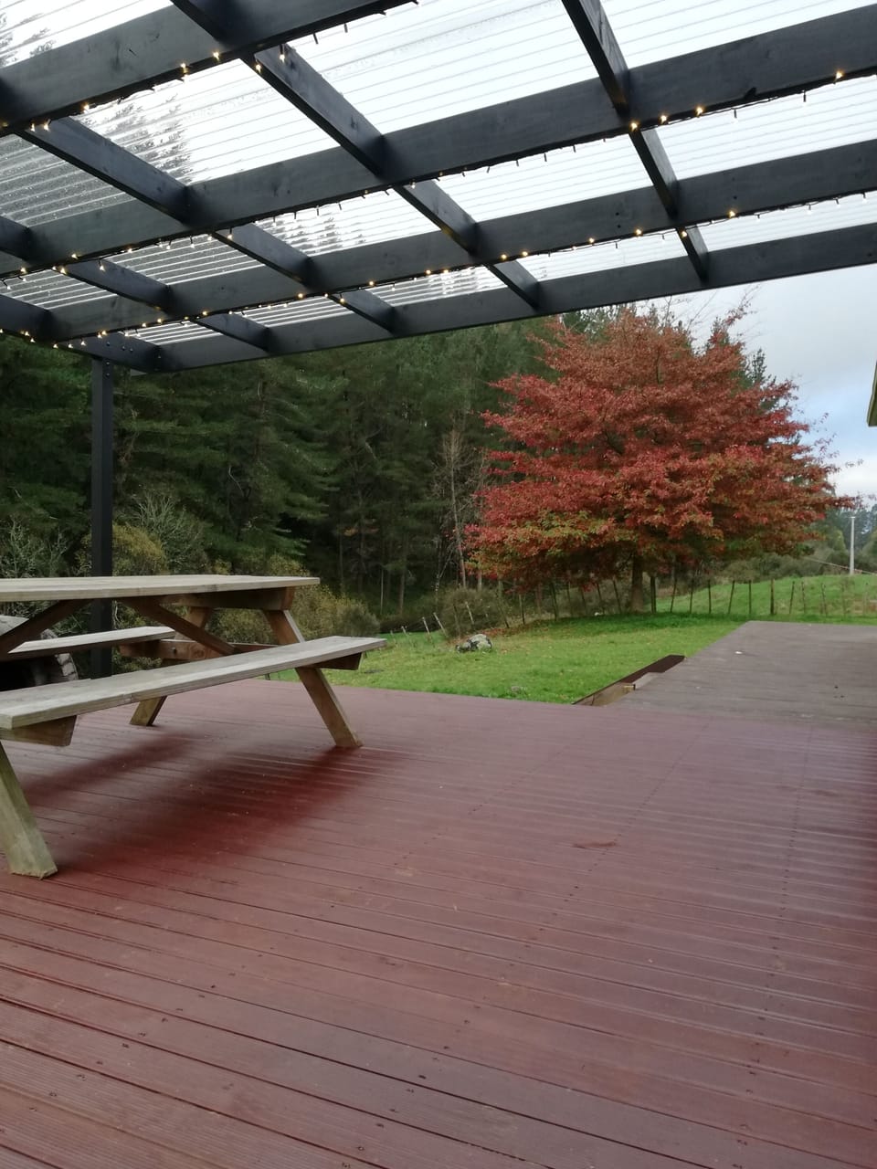 Large Deck with covered area -peaceful setting