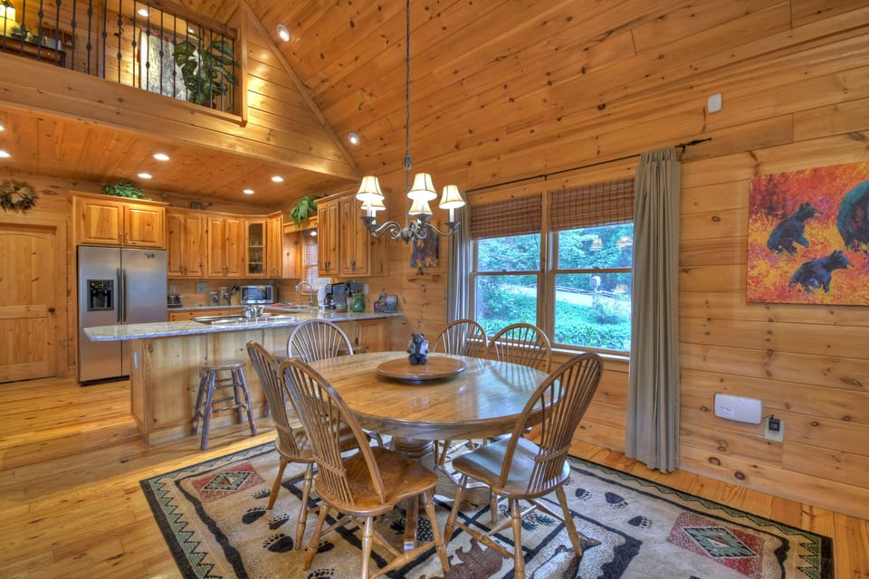 Endless Sunset- Dining area